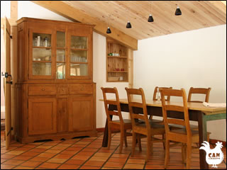 Can Llouquette - l'atelier dining area